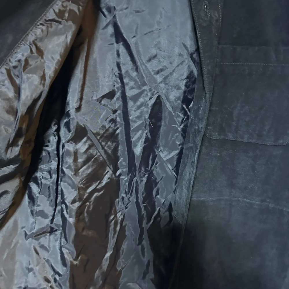 Trendy Unisex Shacket Shirt Jacket Suede Rugged Black Small Boho Chic - Image 11