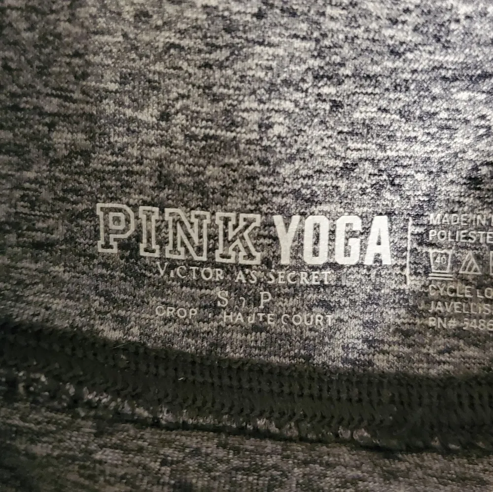 Victoria's Secret PINK Gray Cropped Yoga Pants S - Image 2