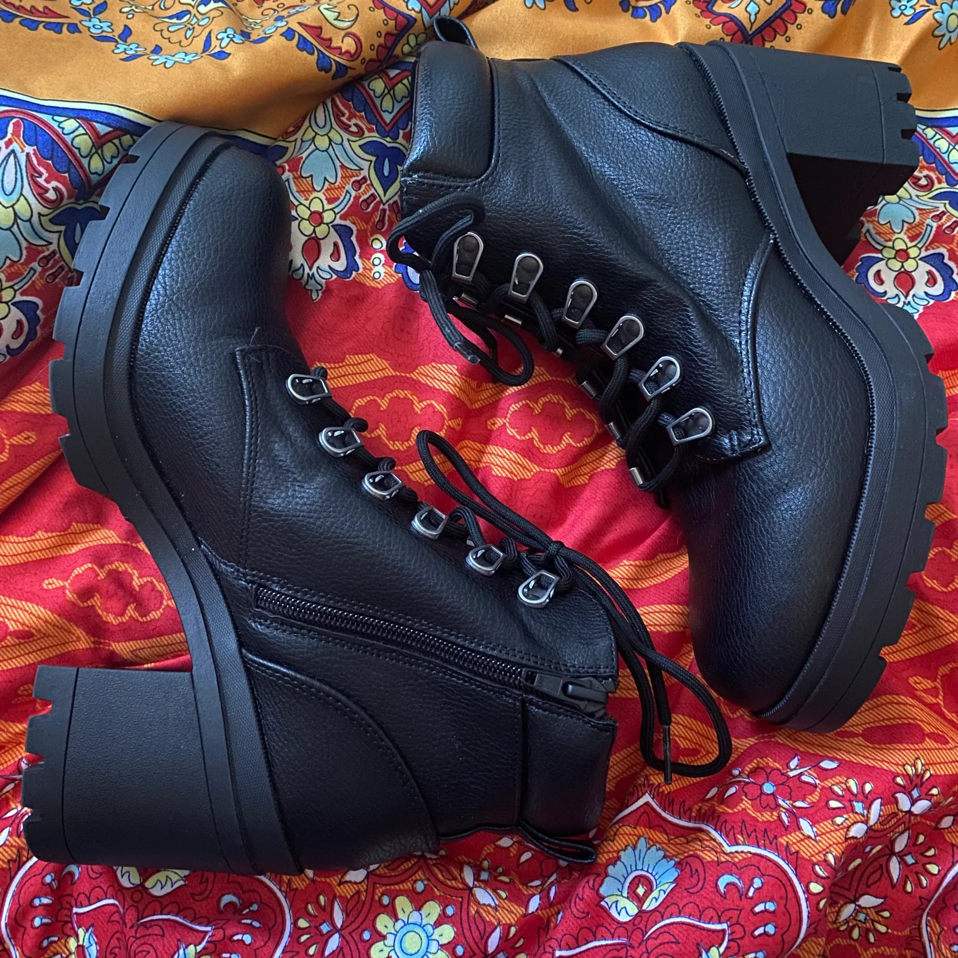 No Boundaries WMNS Ankle Platform Boot  - Image 2