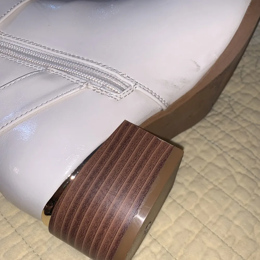 Elley Ivory Ankle Booties Size 7 - Image 9