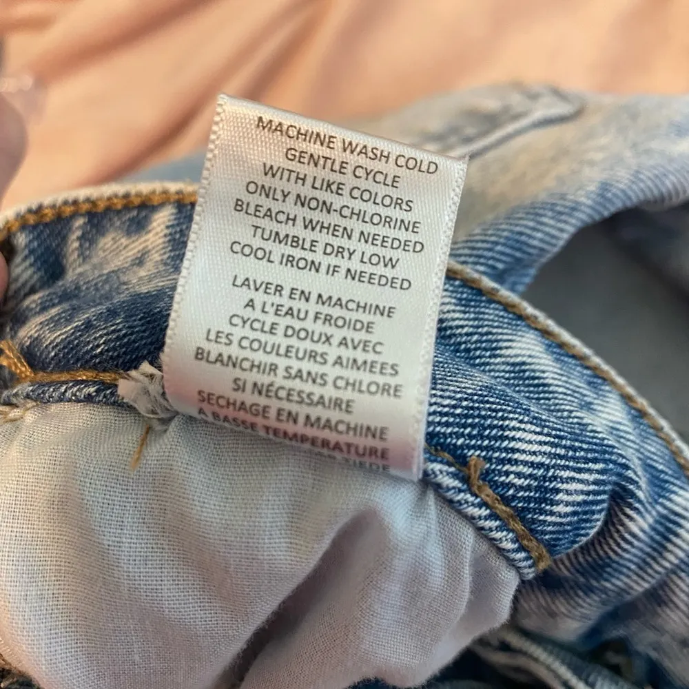 Distressed Light Denim Mom Jeans With Small Embroidered Sunflowers - Image 9