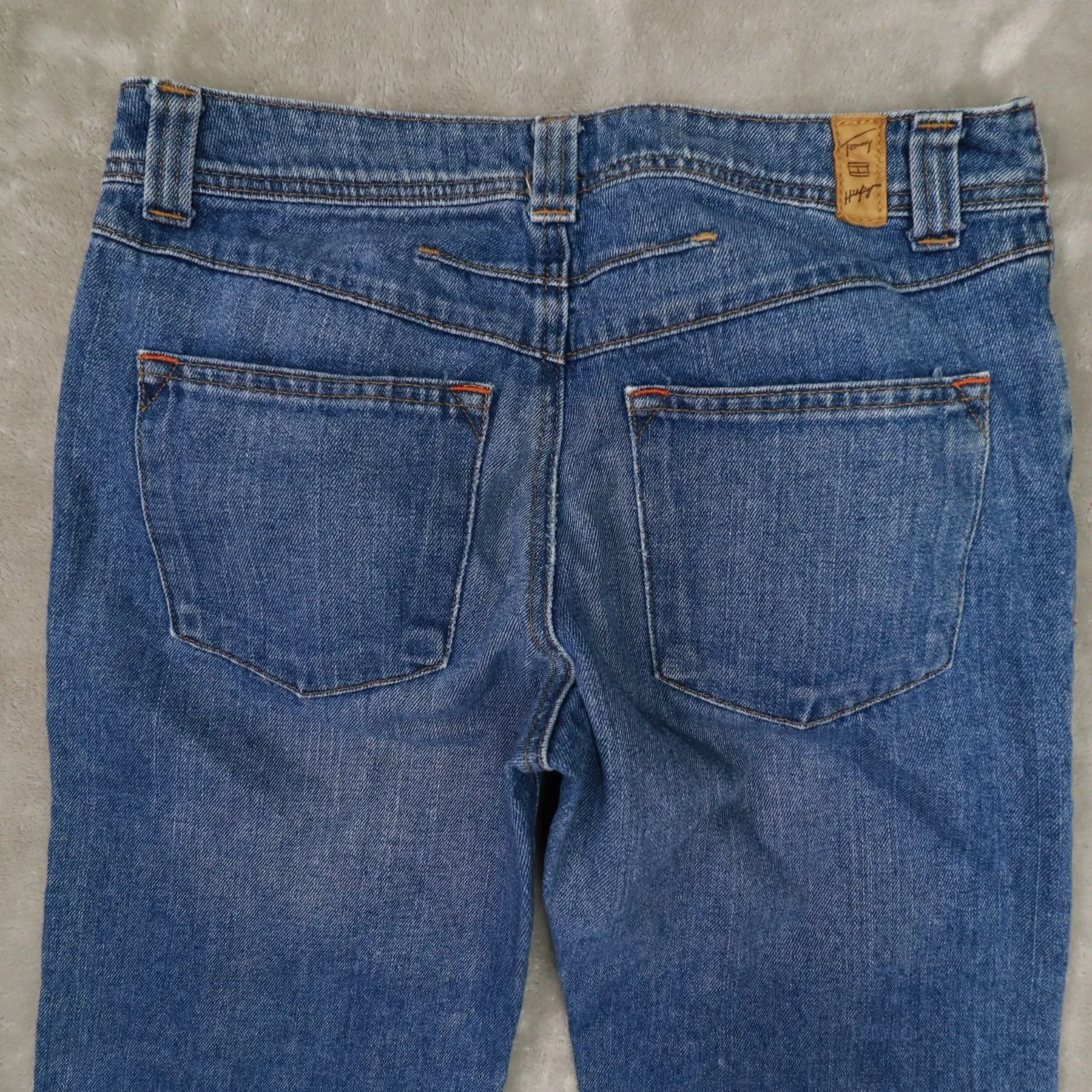 Tommy Hilfiger Vintage Y2k Hipster Flare Medium Wash Denim Jeans Women's size 6 - Image 4