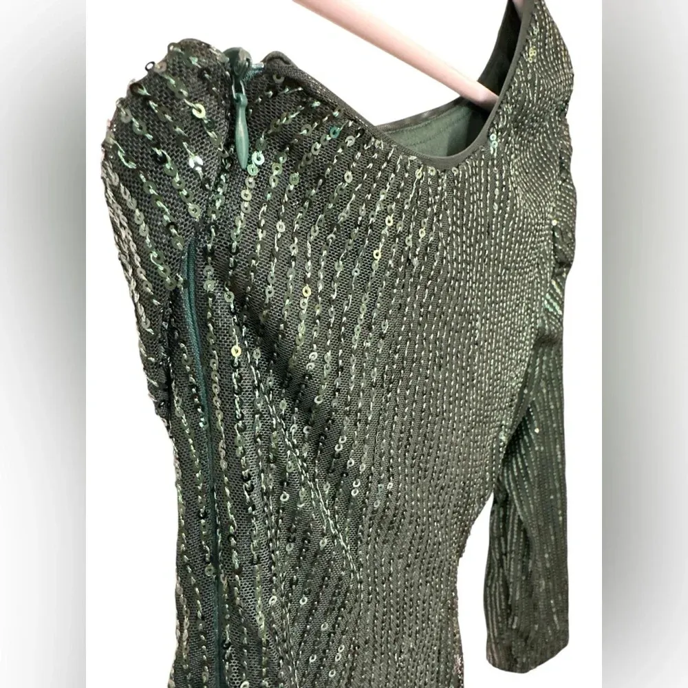Emerald green sequins one arm side cutout shirt cocktail dress NWOT Size XS - Image 3