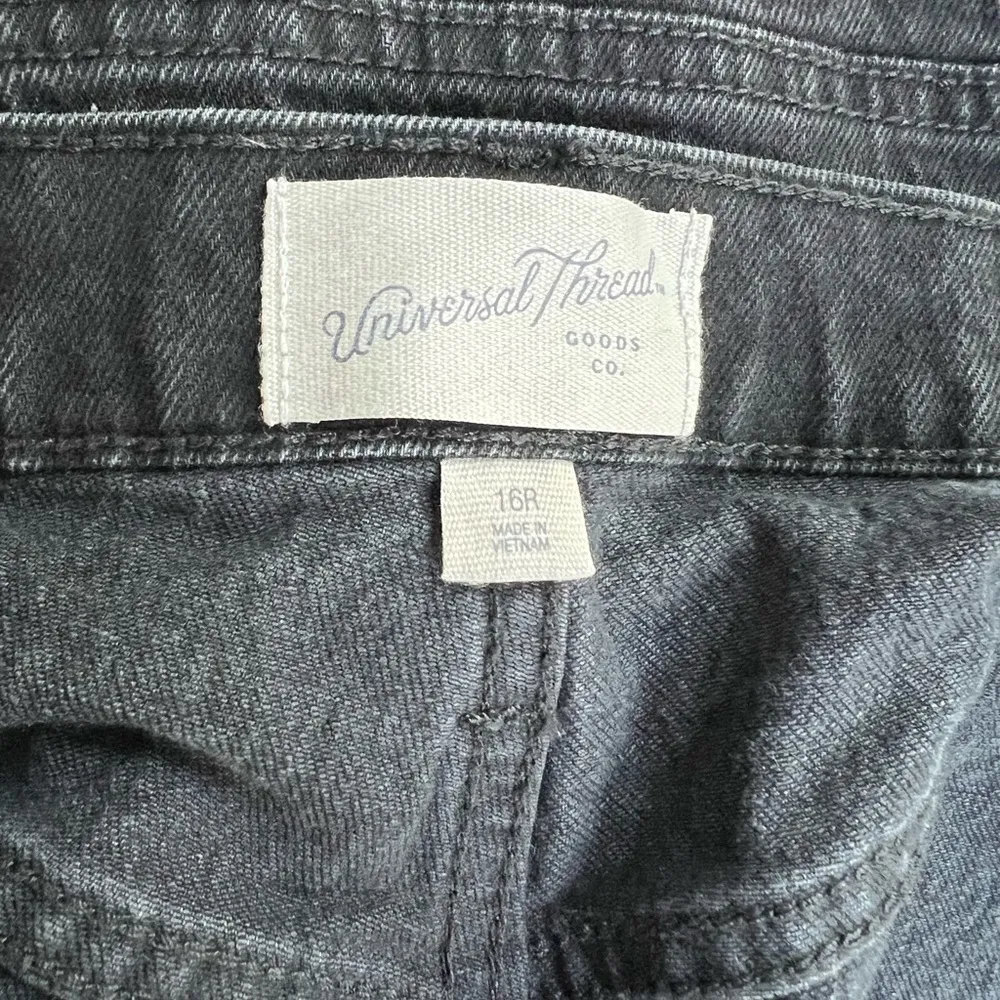 Universal Thread Womens Black High Rise Jeans - Image 2