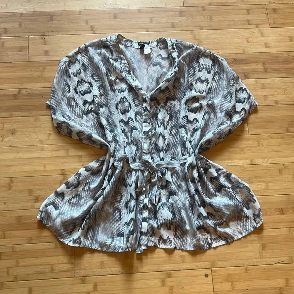 H&M divided blouse - Image 2