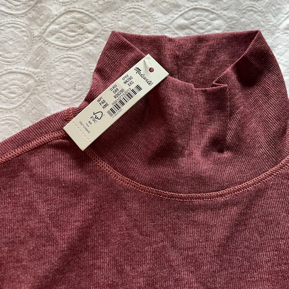 NWT: Madewell maroon mock neck long sleeve shirt - Image 6