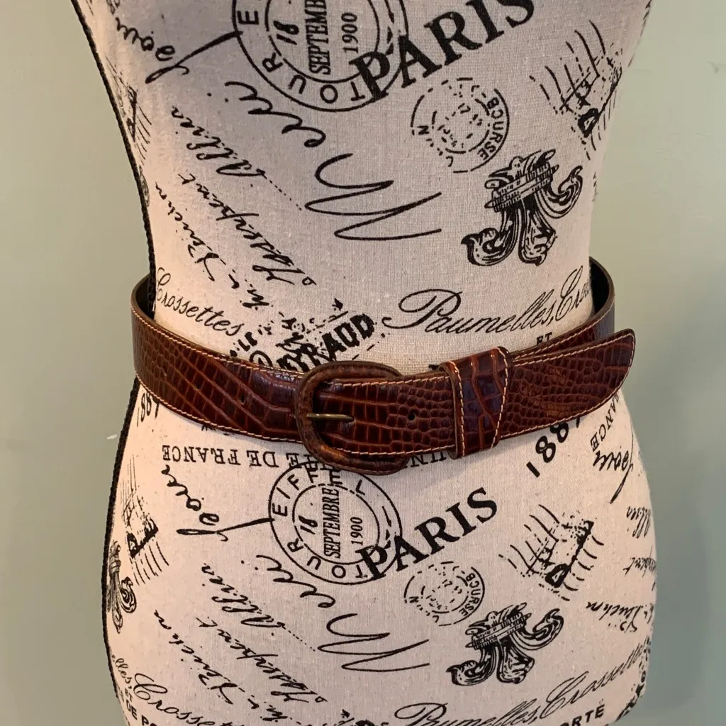 Vintage The Place at JM Croc Embossed Brown Leather Belt Women’s Small - Image 2