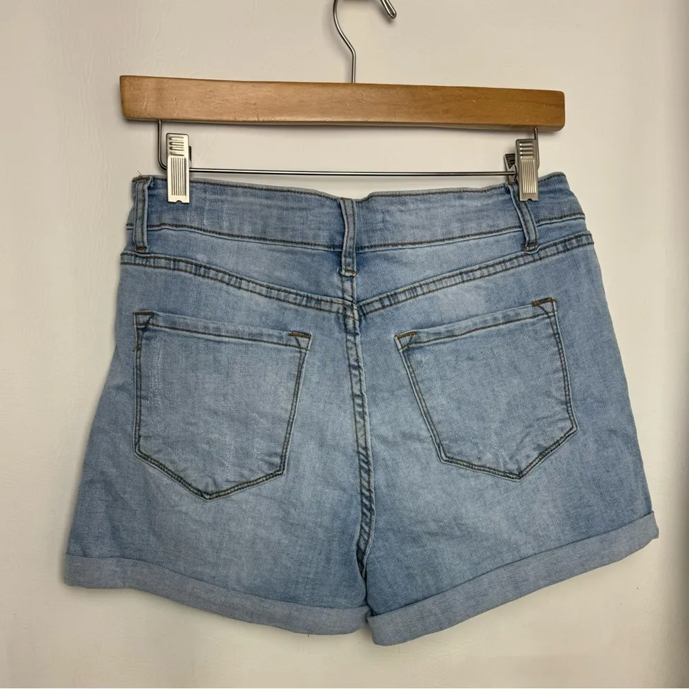 Ran Can Denim Jeans 11/29 Shorts Women's light Blue 5-Pocket Distressed Cuffed - Image 5