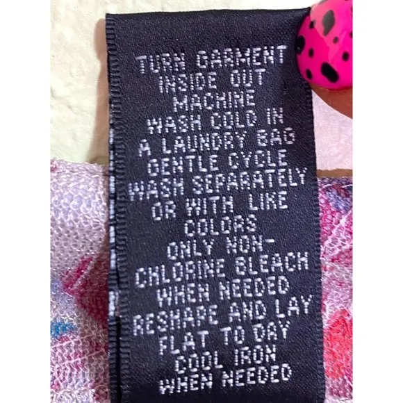 Preswick & Moore Women’s‎ Large V Neck Floral Crochet Lace Layered Ruffle Top - Image 5