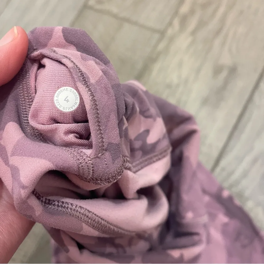 Align Crop 21” Incognito Camo Pink Taupe Multi - Image 6