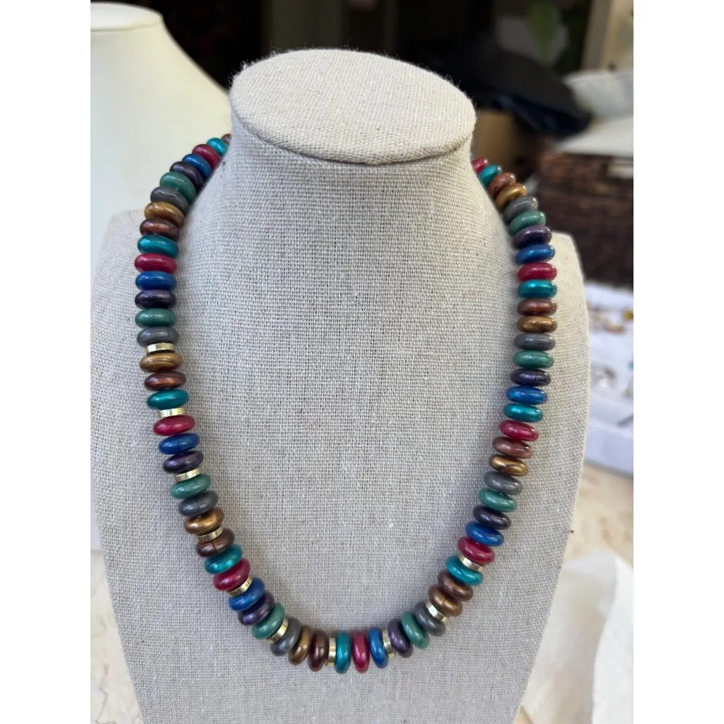 Colorful Multicolor Beaded Necklace With Metallic Finish - Image 4