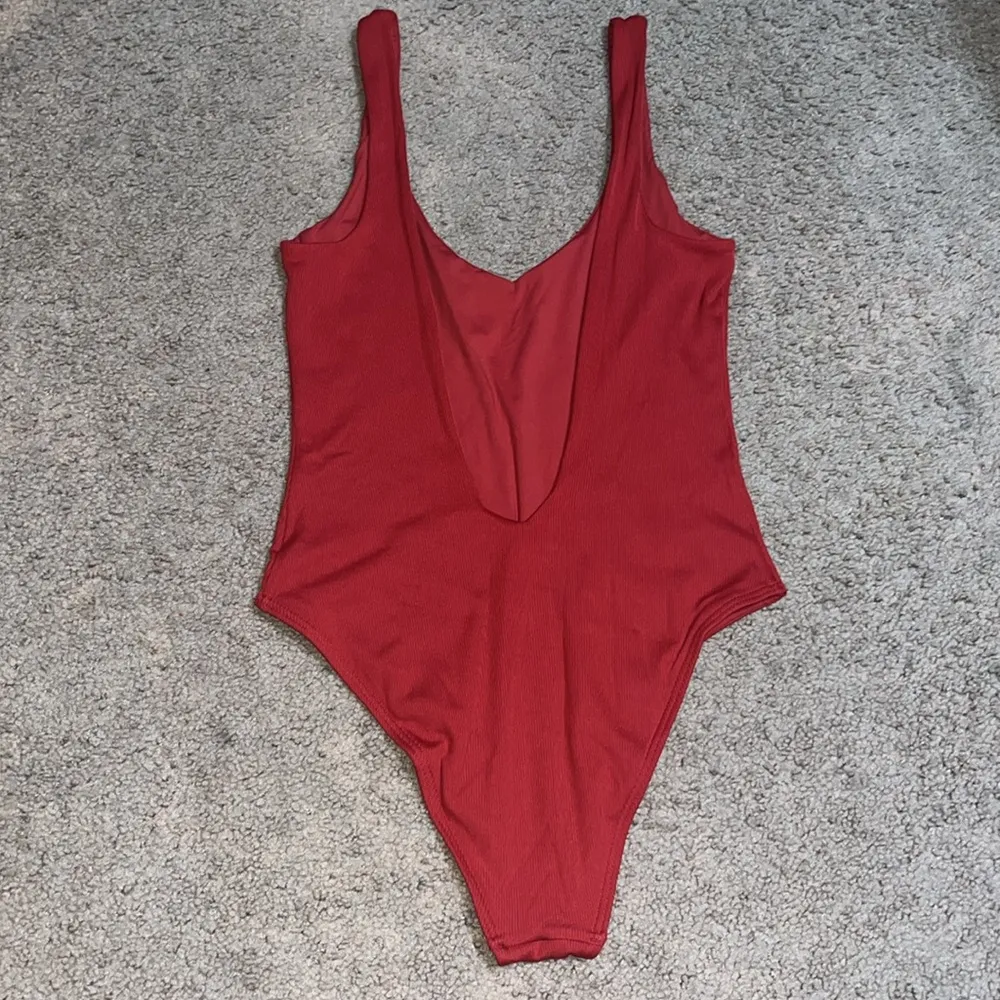 L*Space Arizona Ribbed One‎ Piece Swimsuit Deep V Neck Low Scoop Back Redwood 10 - Image 5