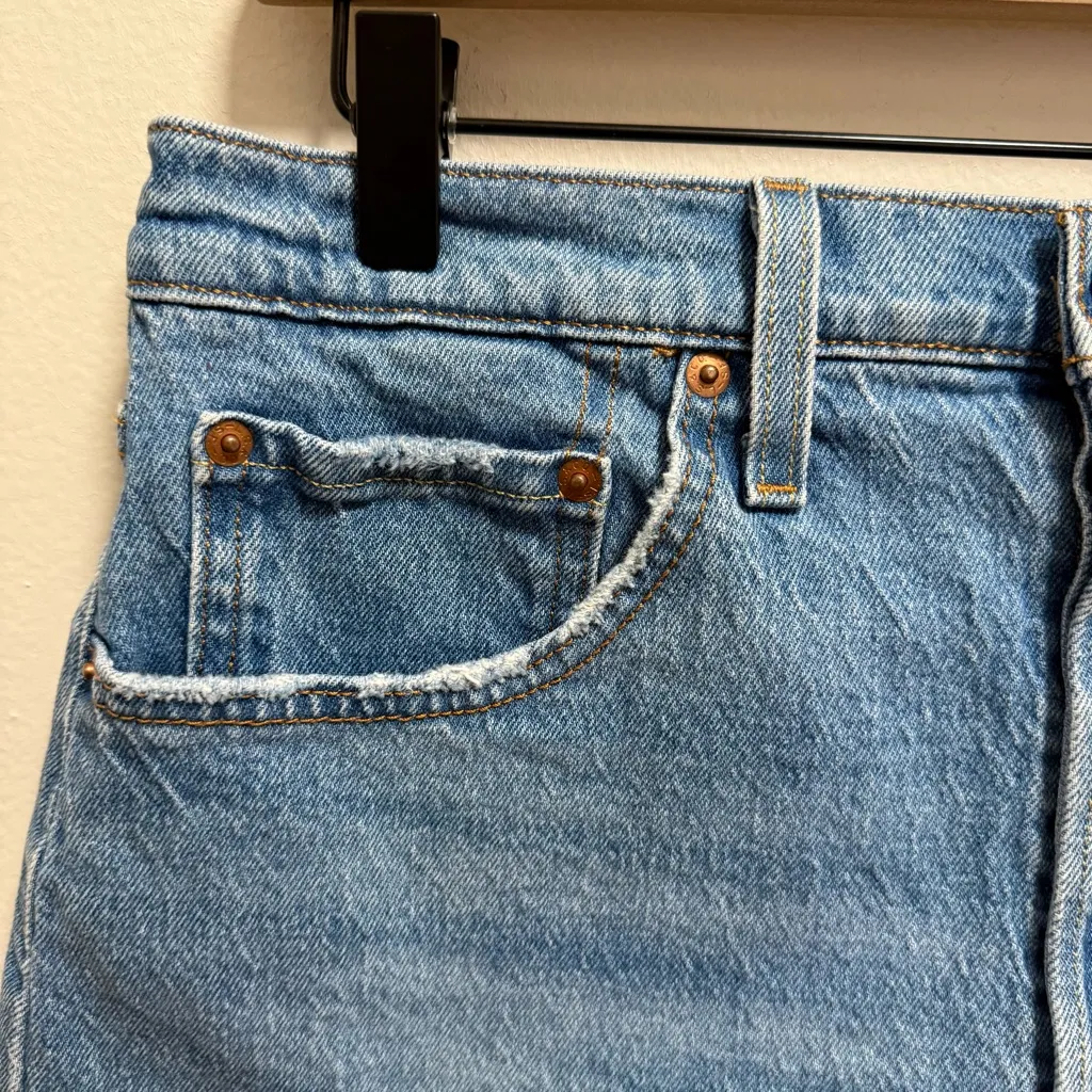 Levi’s classic ribcage 501 high rise denim shorts raw hem cutoff jean shorts - Image 7