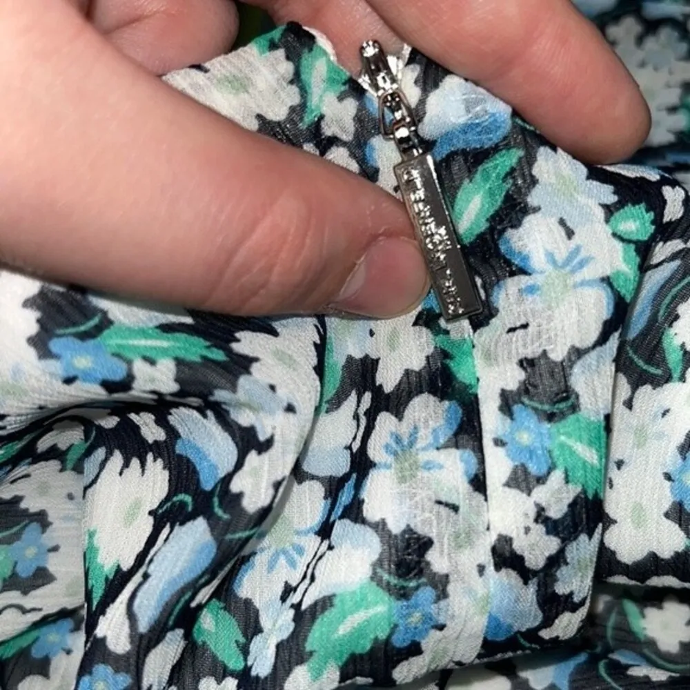 Women’s Karl Lagerfeld Paris chiffon floral shift 3/4 sleeved mini dress bunch - Image 5