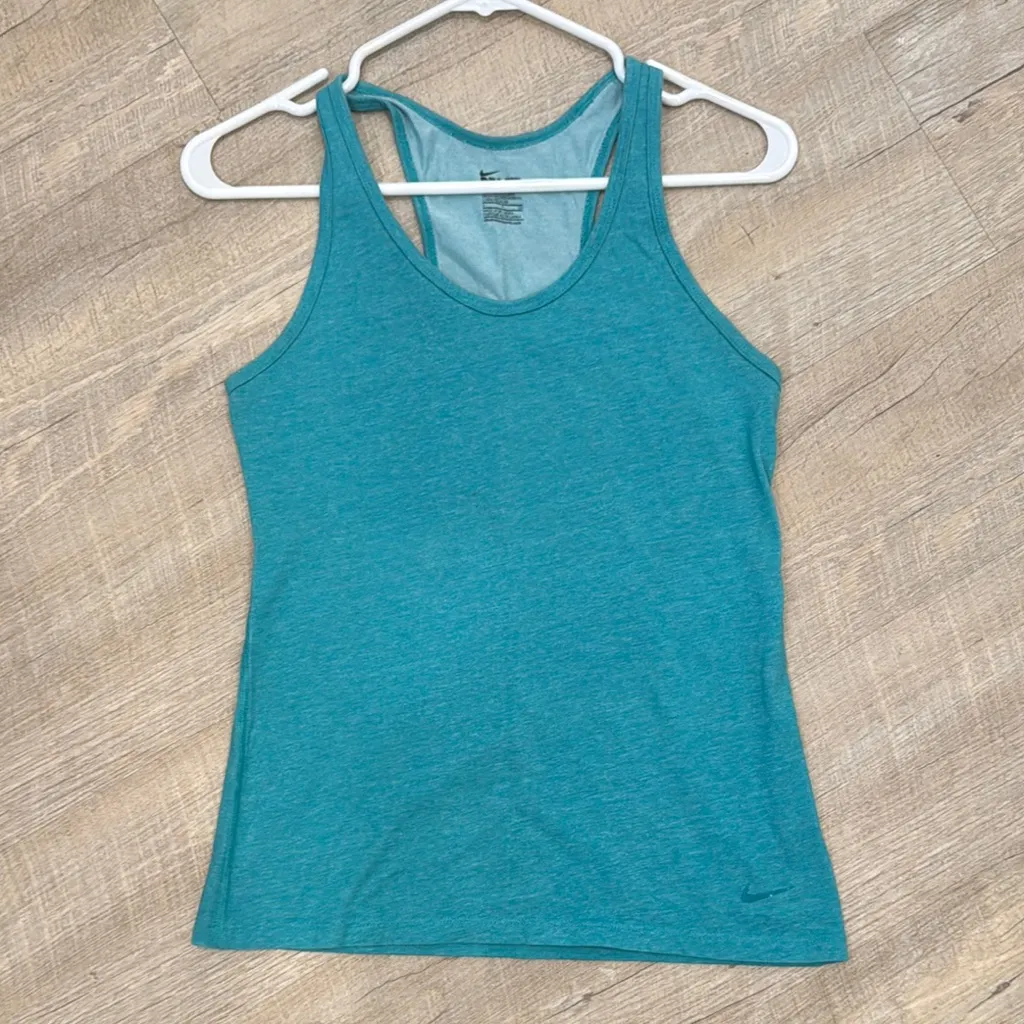 Nike Women's Teal Tank Top - Image 3