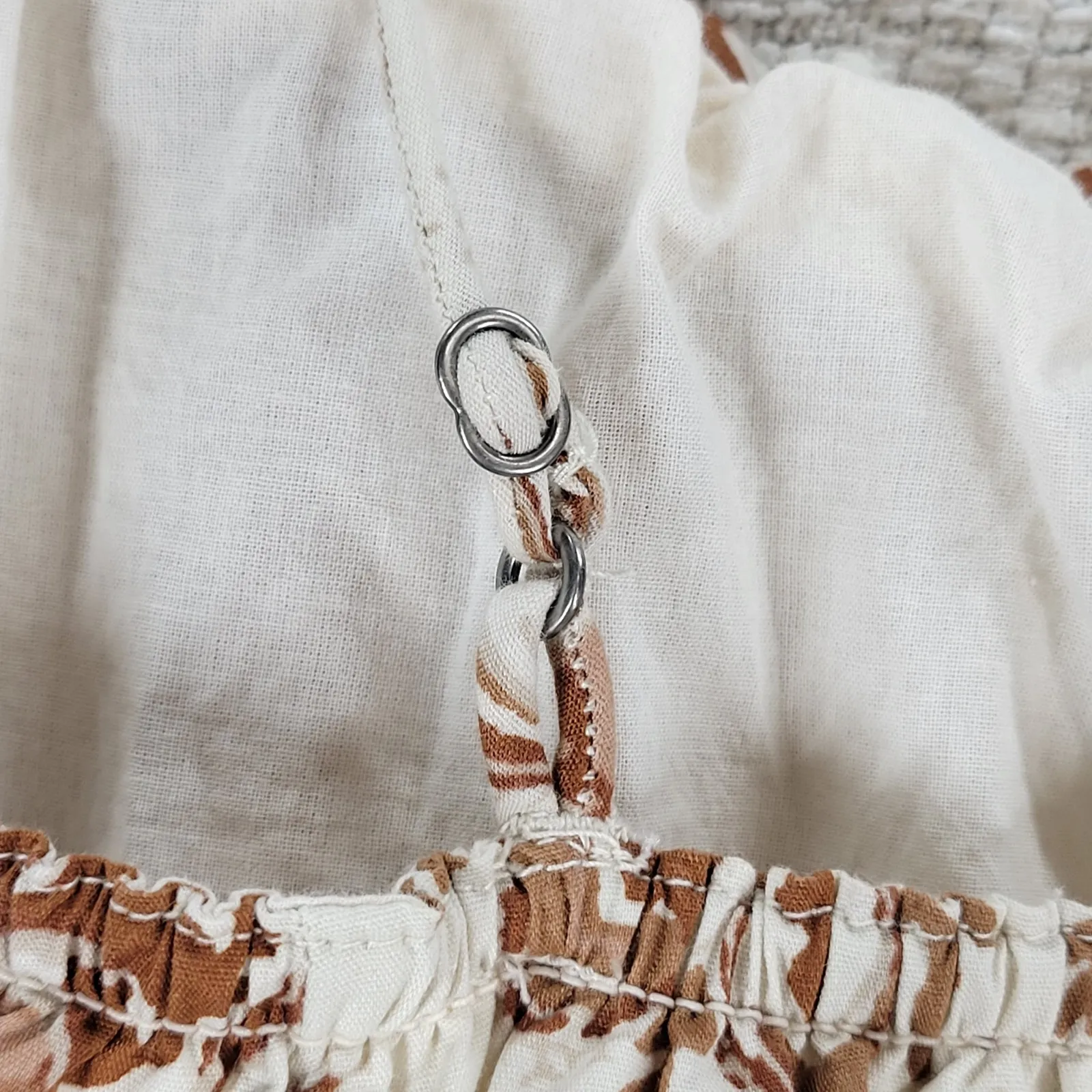 Abercrombie & Fitch Babydoll Cami Top Womens M White Brown Floral Tiered Tunic - Image 14