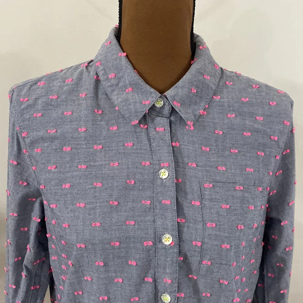 Splendid chambray shirt box pleat back with neon pink clip dot pattern size S - Image 4