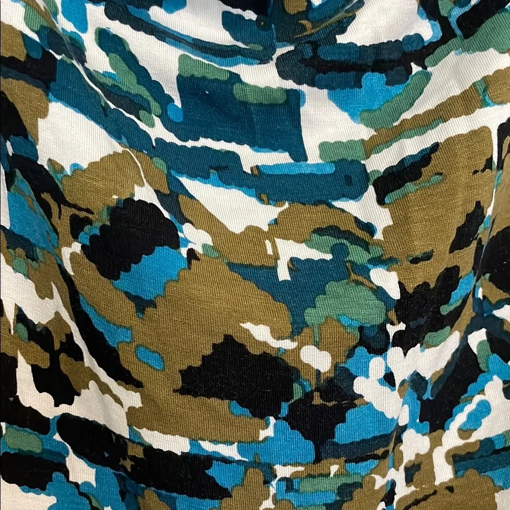 Women's Camouflage Sleeveless Top - Image 3