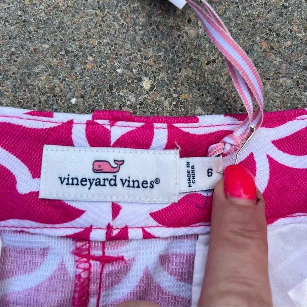 Vineyard Vines  Whale Tail Dayboat Shorts Pink Patterned NWT - Image 4