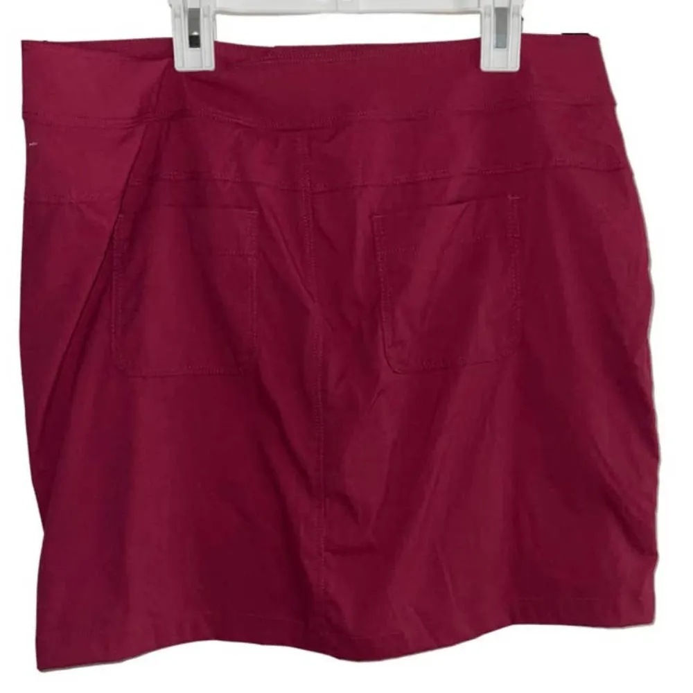 BOSTON TRADERS RED STRETCH 4 POCKETS SKORT MEDIUM - Image 2