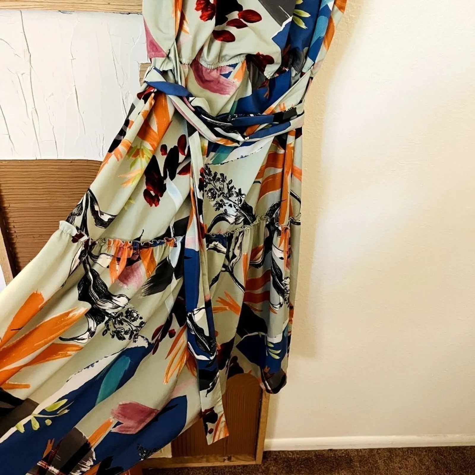 Slate & Willow Botanical Jungle Print Wrap Midi Tiered Sleeveless Dress - Image 6