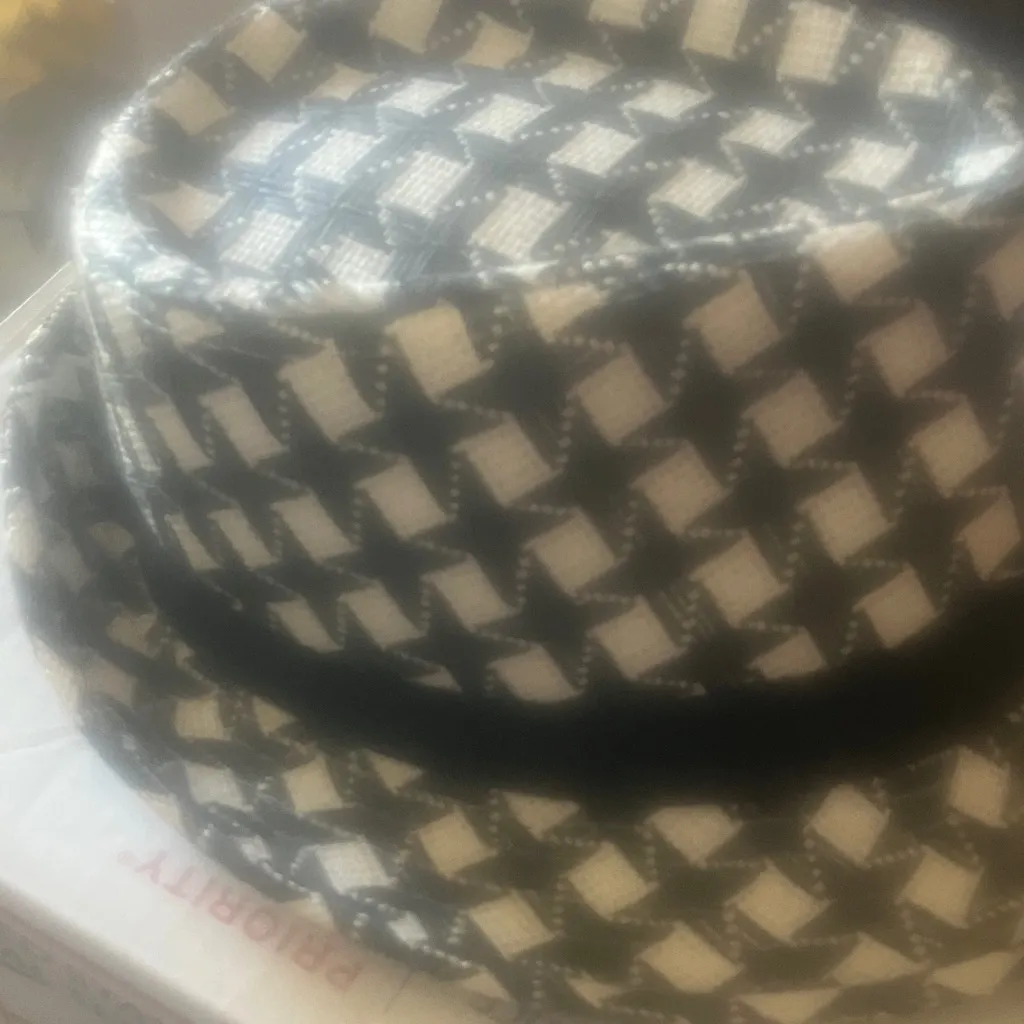 Black and White Checkered Hat - Image 2