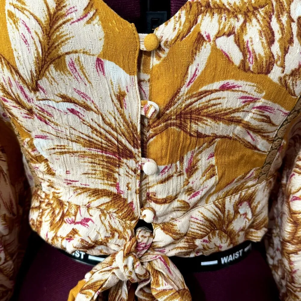 BAND OF THE FREE Libby Gold Floral Bell Sleeve Cropped Top Button Up NWT Small - Image 8