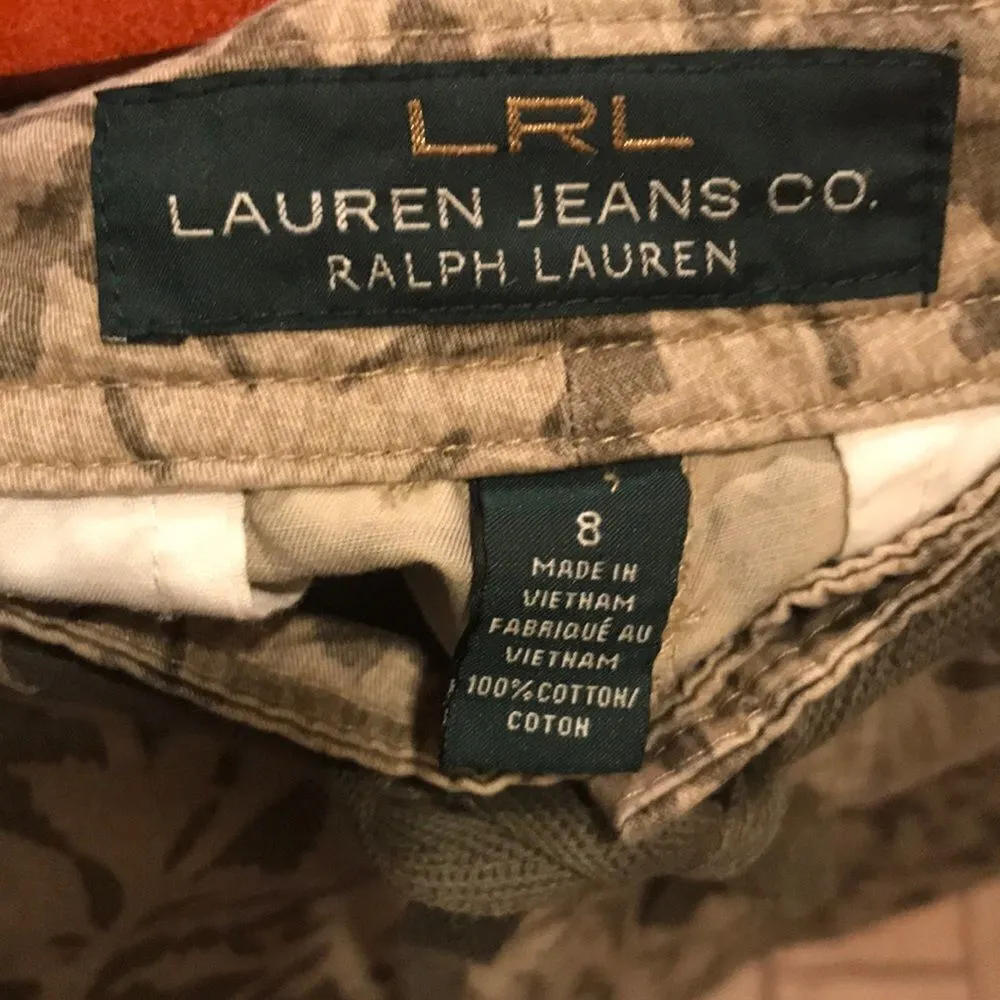 ✨LRL Lauren Jeans Co. olive floral shorts - Image 3