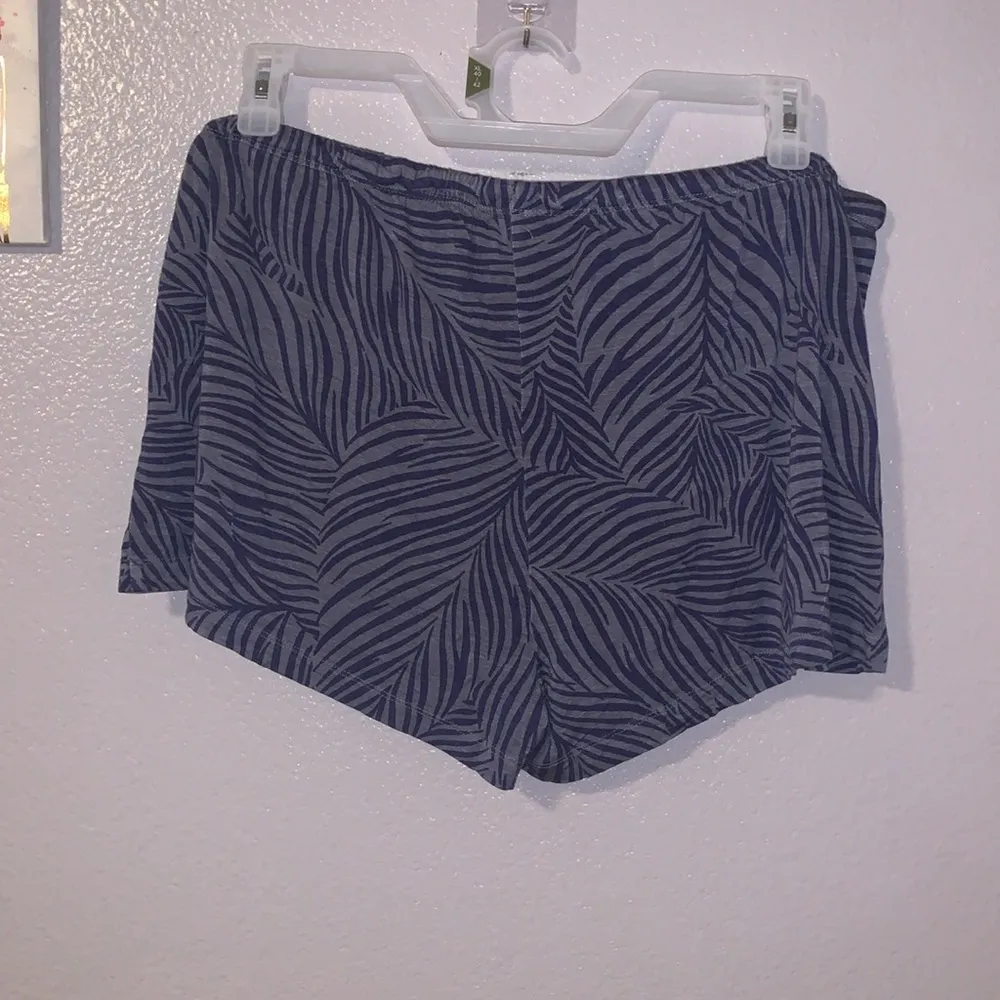 Honeydew blue grey stretchy super comfy pajama shorts Size XXL - Image 4