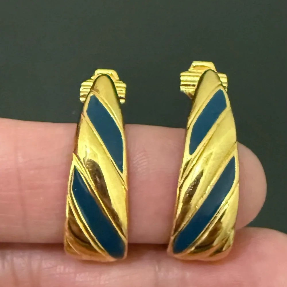 Vintage MONET Gold - Image 4