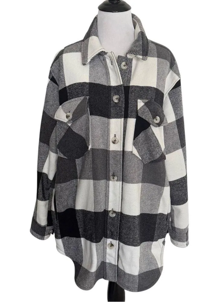 Shacket - Black & White Plaid Size Medium - Image 2