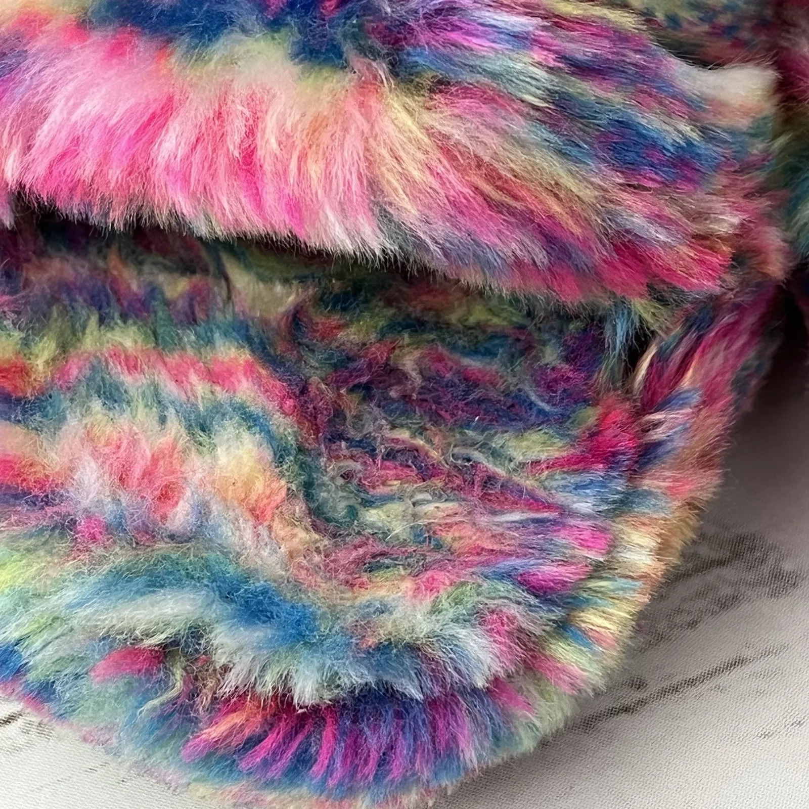 UGG Fluff Yeah Slipper Slide Sandal Women US 6 EU 38 Pixelate Plush Rainbow Shoe - Image 9