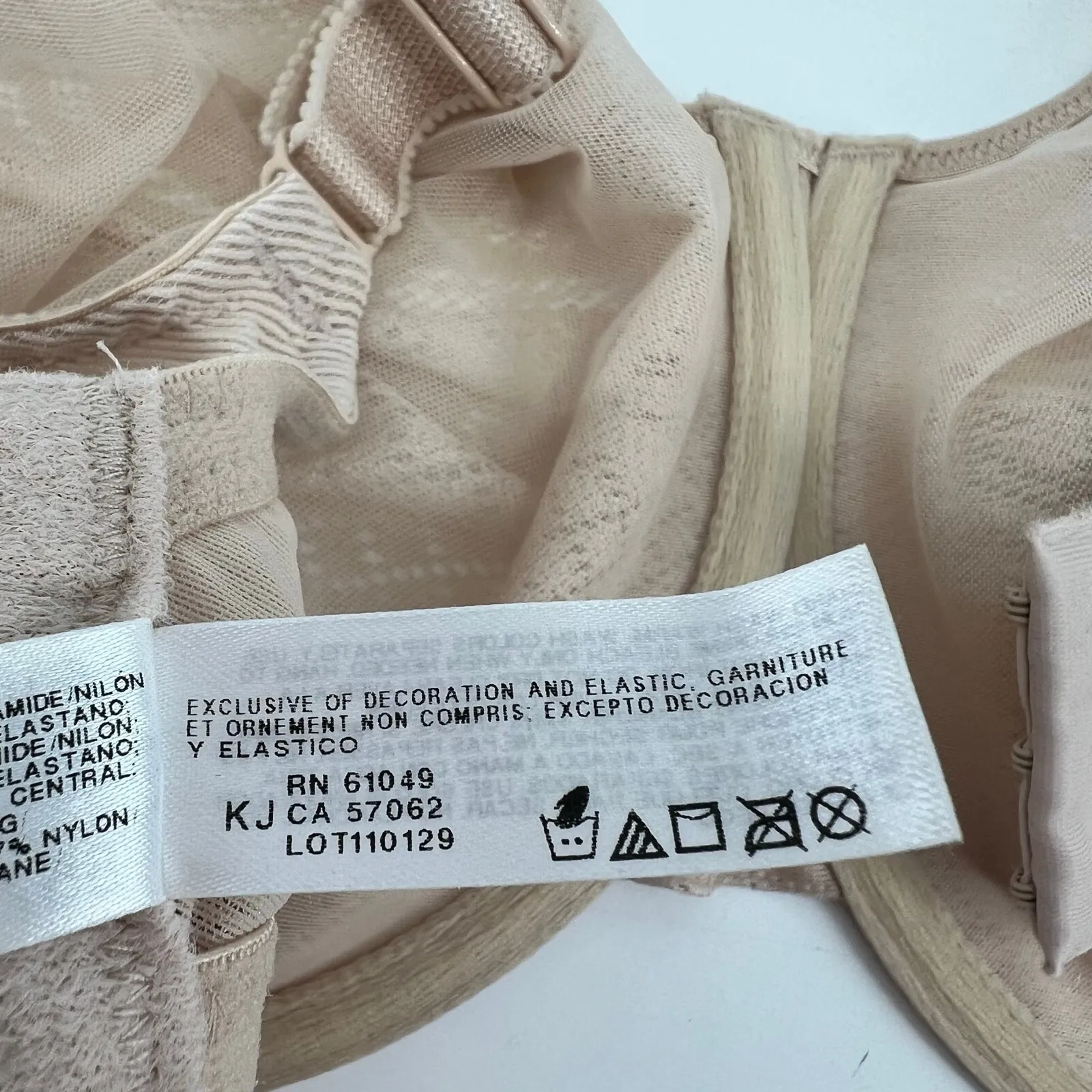 Wacoal Visual Effects Minimizer Underwire Bra style 857210 Sand (nude) size 38G - Image 8