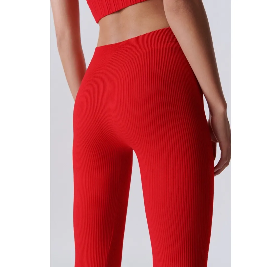 NWT ZARA SEAMLESS HIGH WAISTED RIBBED LEGGINGS FESTIVE HOLIDAY XS-S - Image 4