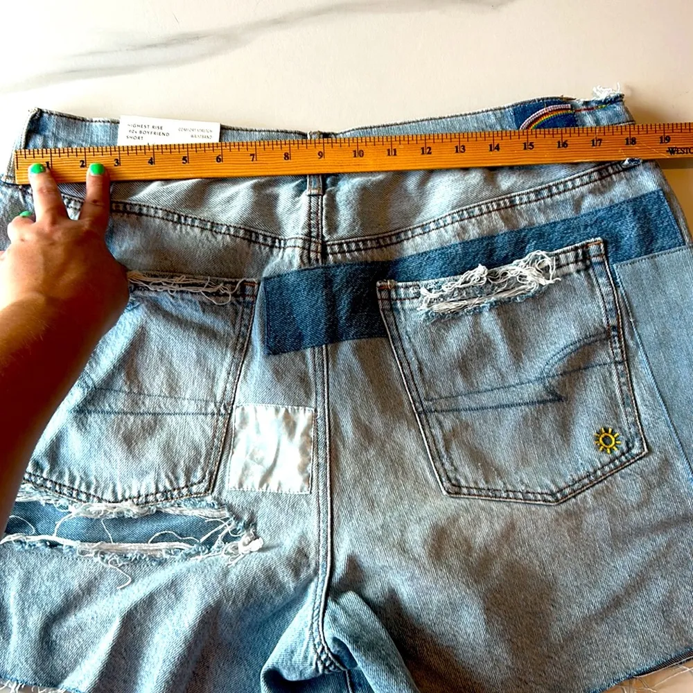 American Eagle Women's Highest Rise 90s Boyfriend Shorts Rainbow Jeans Jorts - Image 14