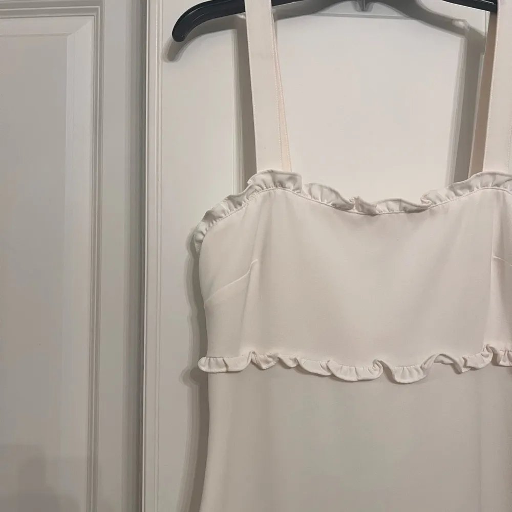 Likely Only worn once White Mini Dress - Image 2