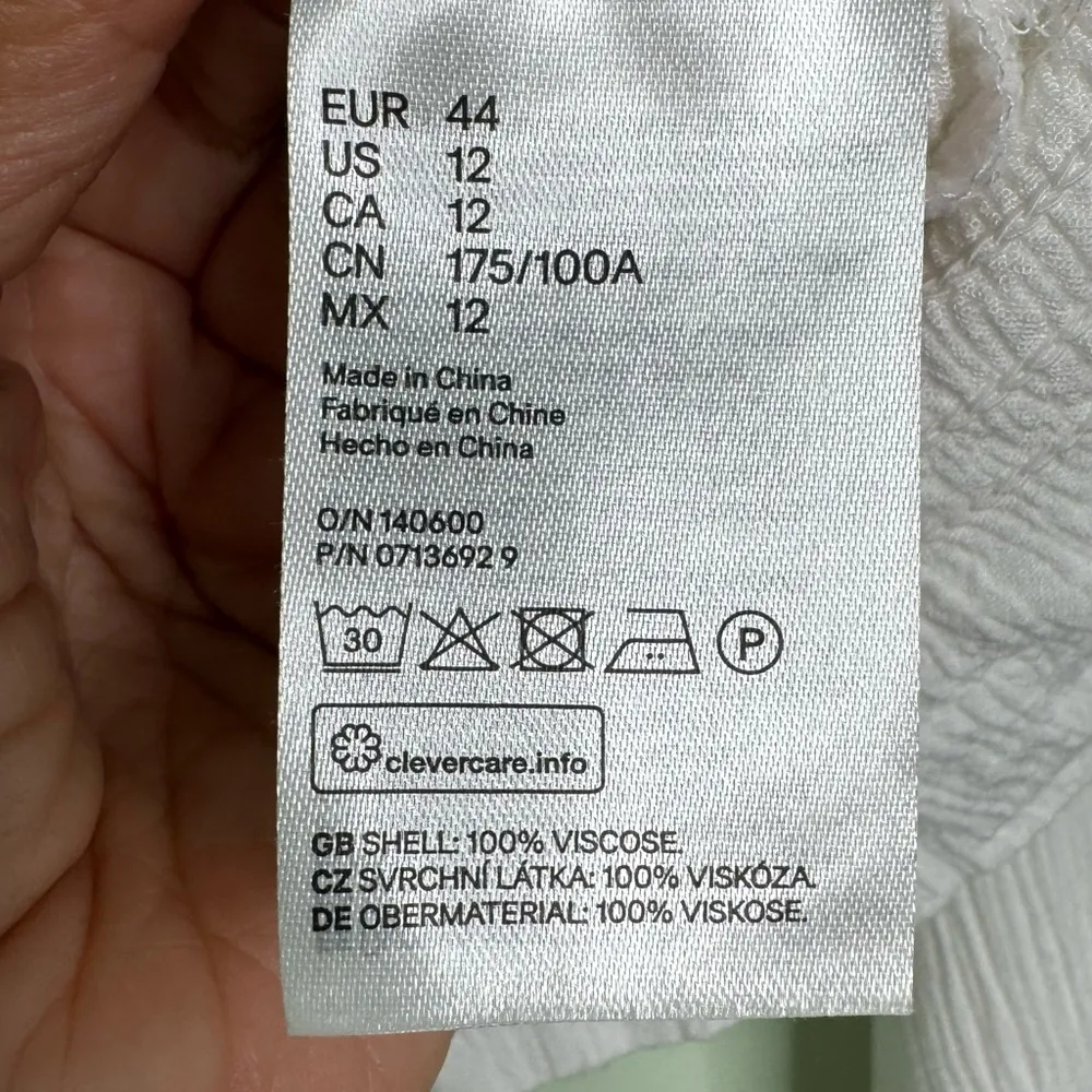 H&M White Divided Embroidered Top Size 12 - Image 10