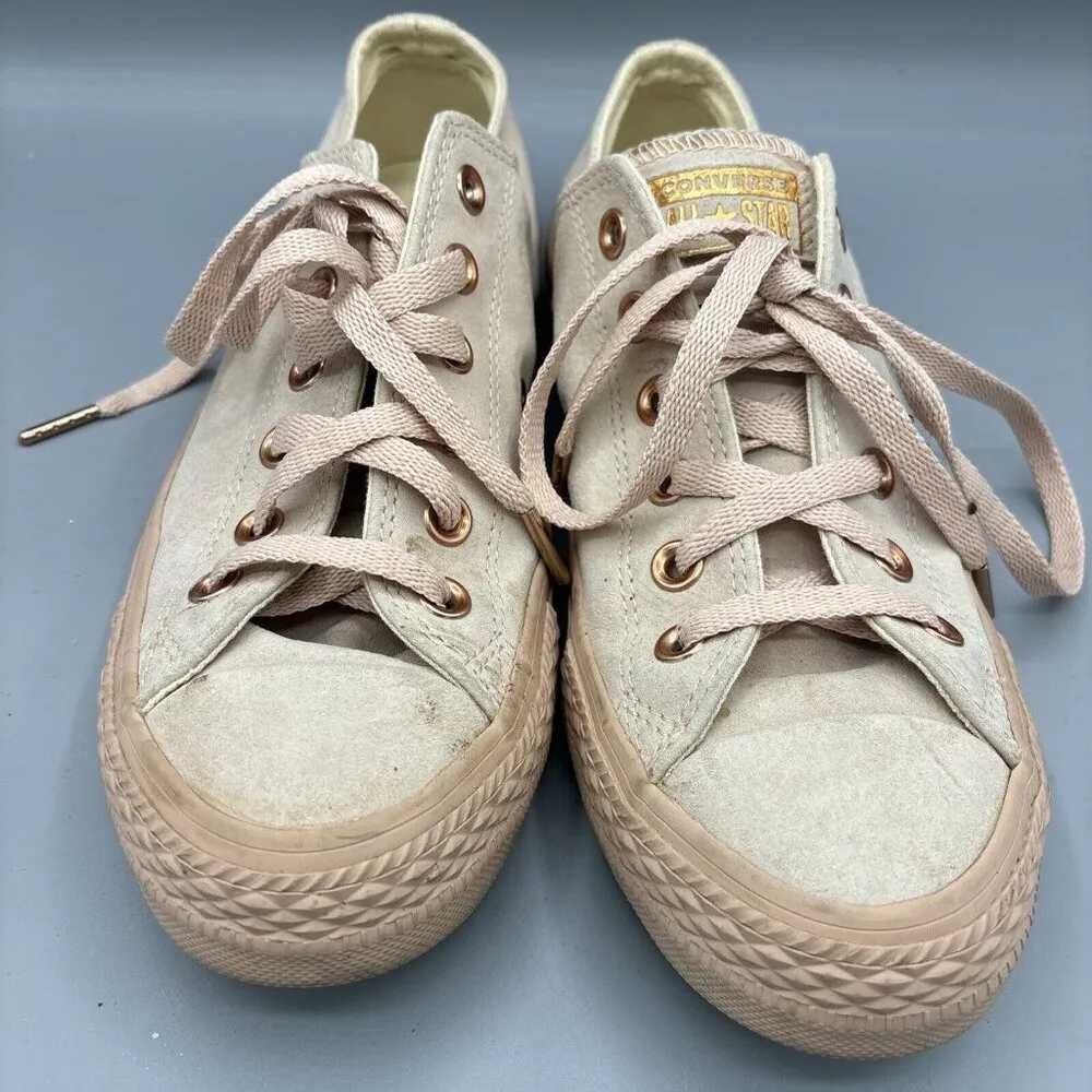 Converse Suede Blush Women’s Sneakers‎ Size 8.5 Lace Up Casual Chuck Taylor - Image 2