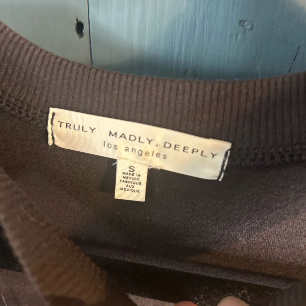 Truly Madly Deeply Dark Brown Tee | Size Small - Image 2