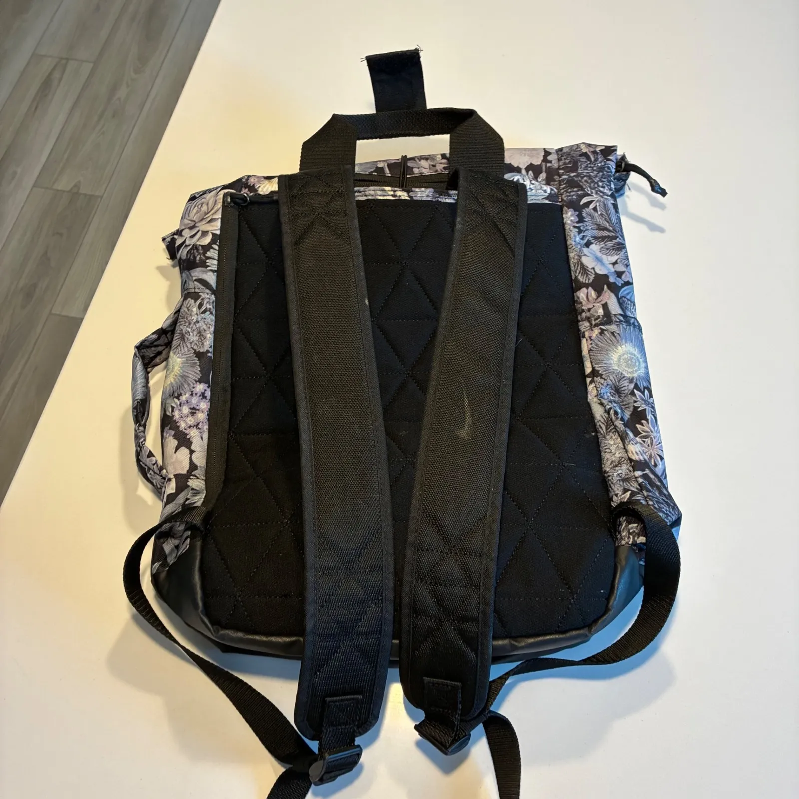 Nike Women's Floral Roll Top Backpack Black Blue White Casual Gym Travel - Image 6