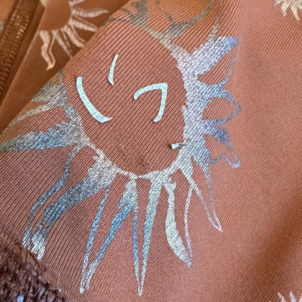 Beyond Yoga Brown Foil Sun Print Leggings Pants High Waisted Stretch Size Small - Image 12