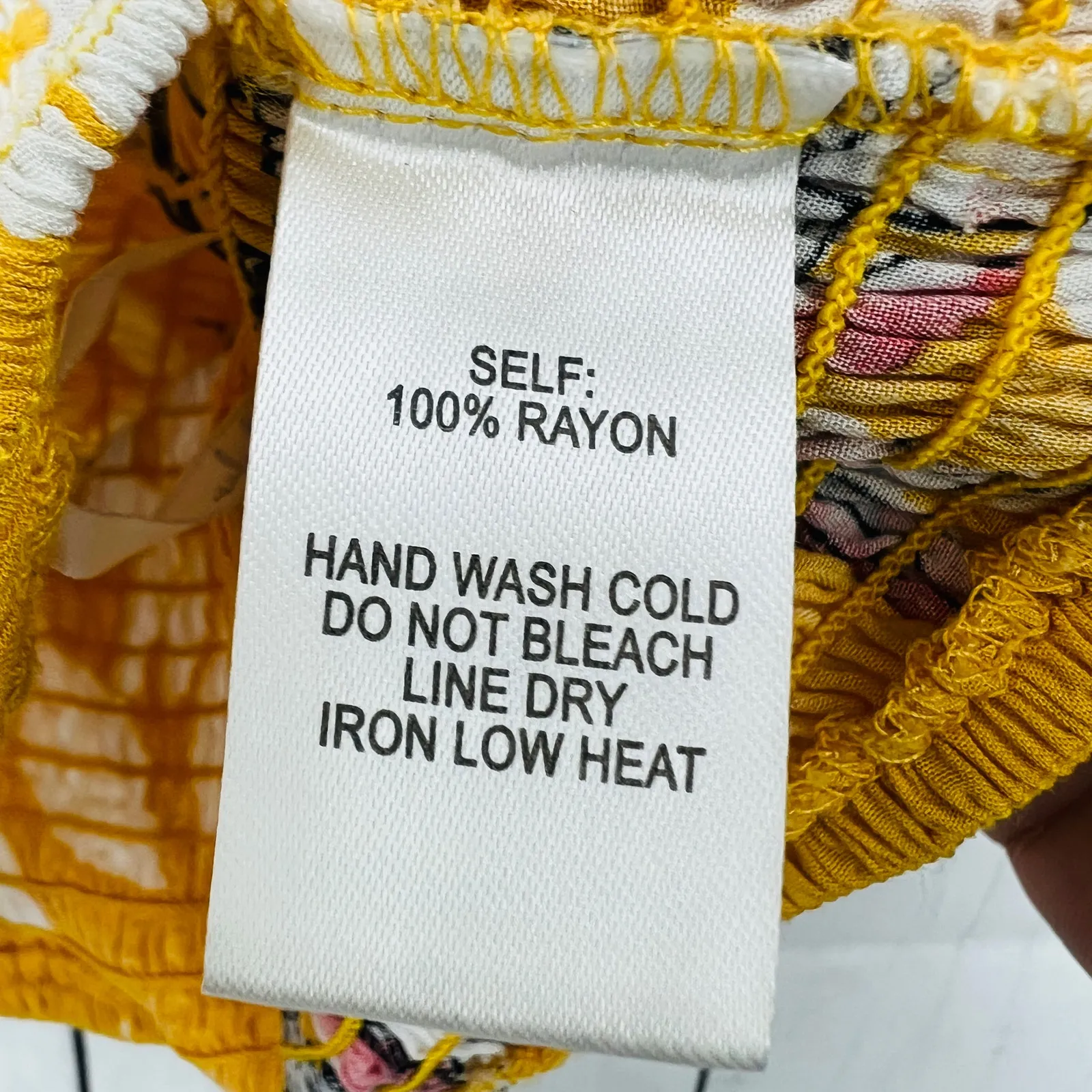 Lulus Yellow Floral Smocked Crop Top stretchy ruffle straps sz Medium - Image 7