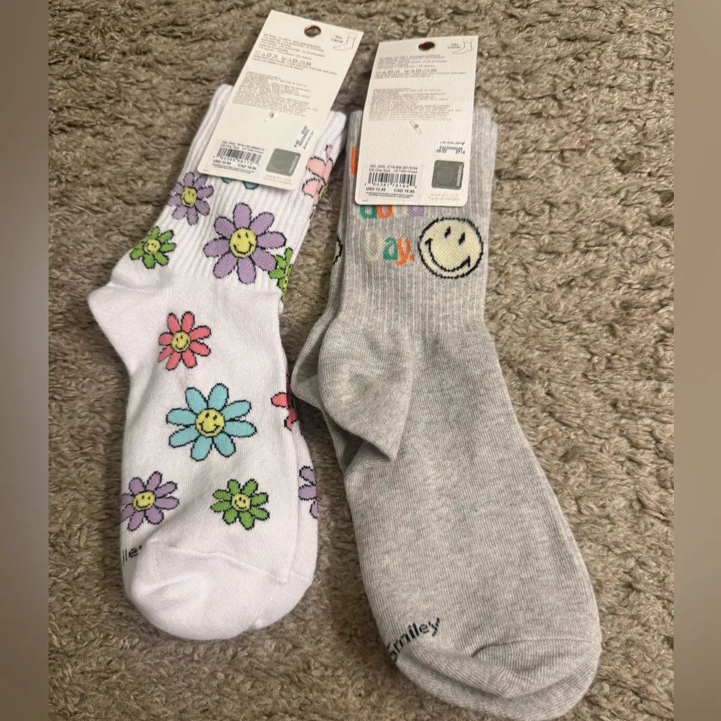 American Eagle AE Have a Good Day & Flower Smiley® Colorful ‘90s Crew Socks Set - Image 2