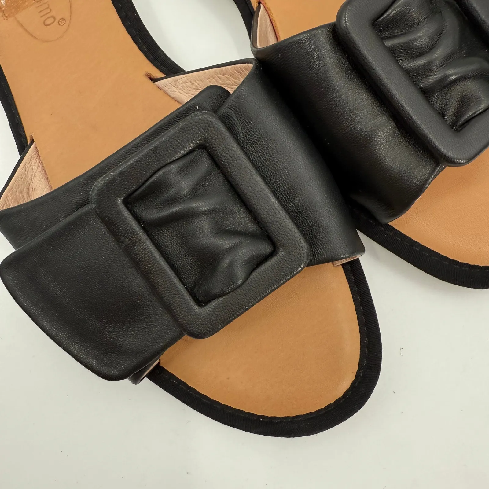 Corso Como Bahlia Sandal Size 8.5 Black Soft Leather Buckle Flat Slide Classic - Image 8