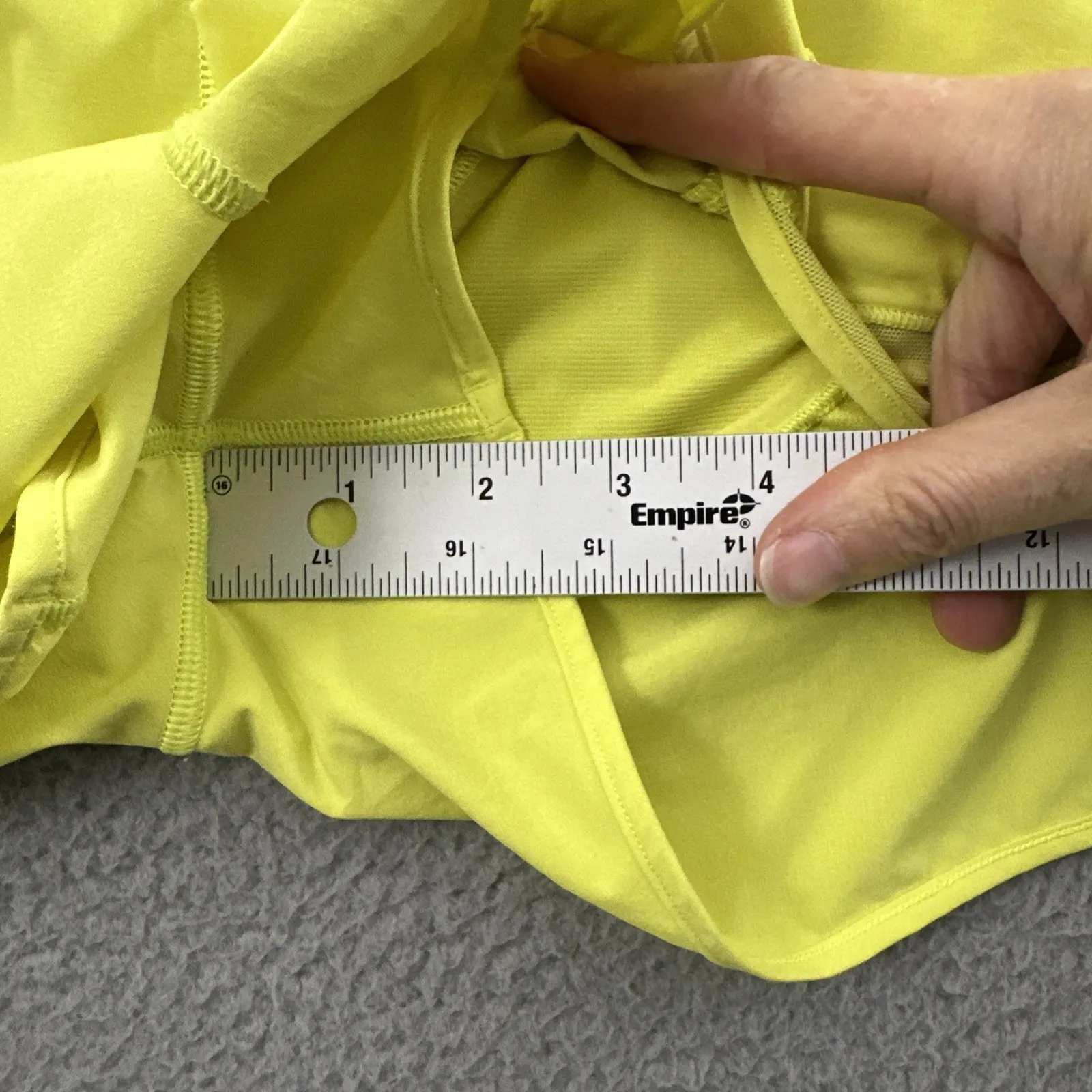 Lululemon Hotty Hot Shorts High Rise 2.5" Athletic Gym Electric Lemon Women's 8 - Image 7