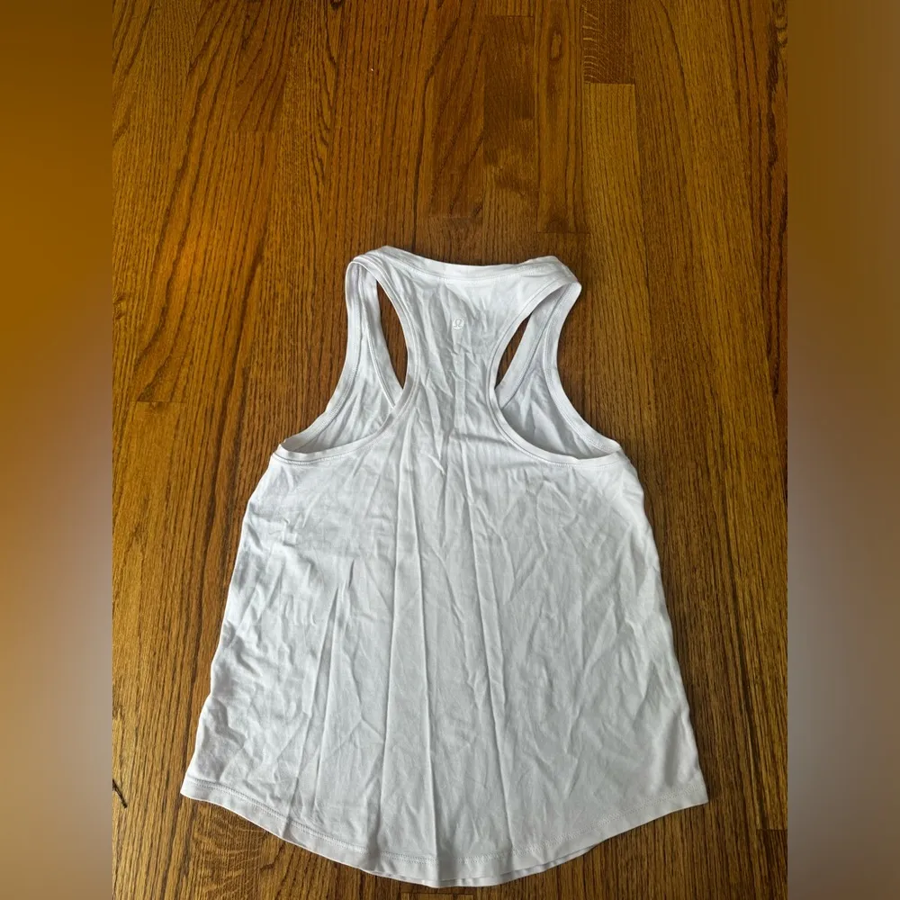 Lulu Lemon Love Tank Top Size 6 *WHITE THAT TURNED INTO LIGHT PINK - Image 2