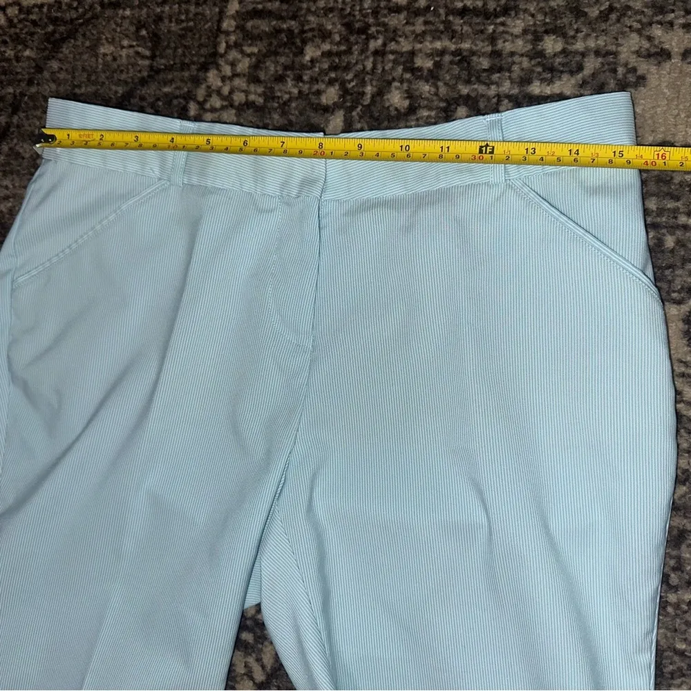 Peter Millar Size 8 Blue White Micro Pinstripe Performance Golf Bermuda Shorts - Image 5