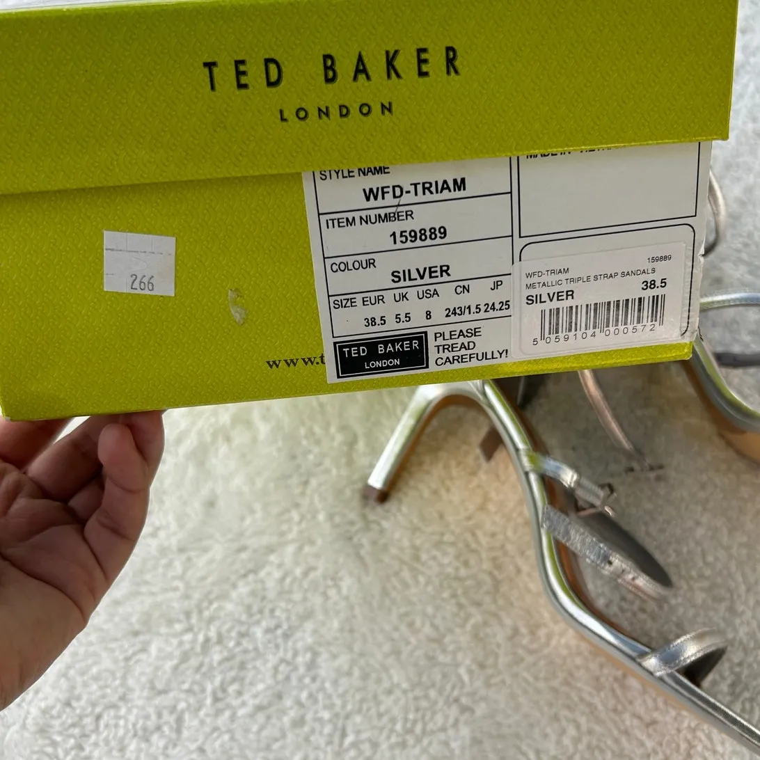 NWB Ted Baker London Metallic Triple Strap Sandals Size 8 - Image 7
