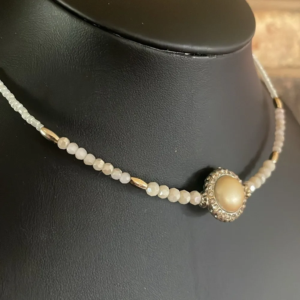 Artisan Choker with rhinestone surrounded double sided faux pearl pendant - Image 5