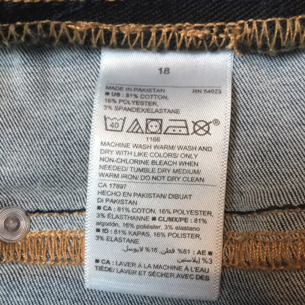 NWT Old Navy Women’s Lycra Built-In Sculpt Medium Wash Rockstar Jeggings - Image 11